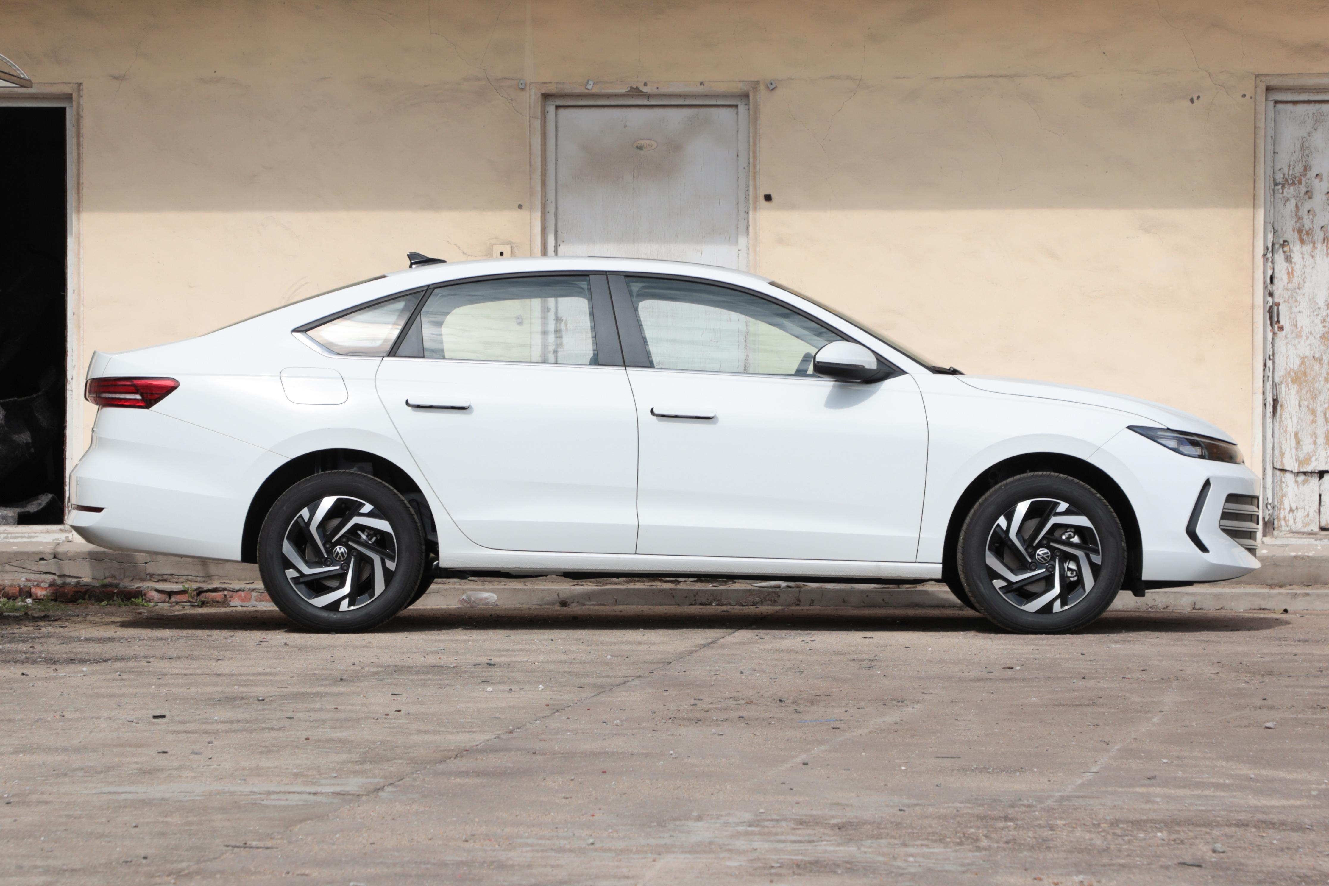 一汽大众可贷款车型_朗逸Pro 2025款 德系家用车 10万左右家用车