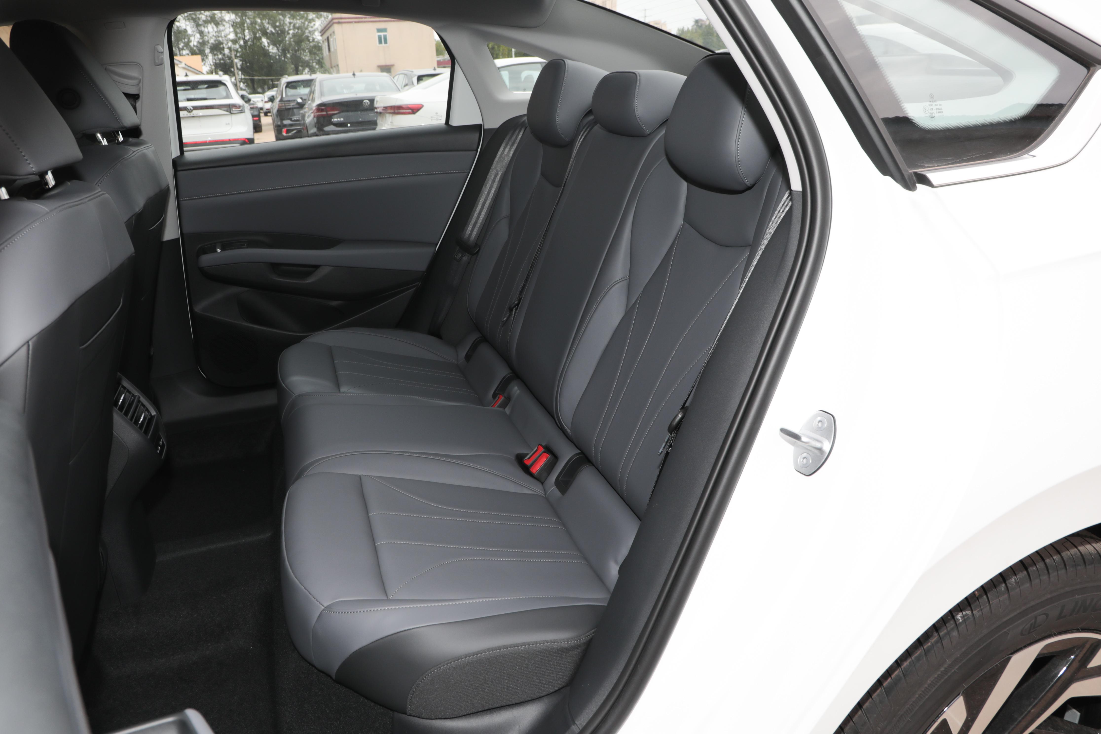 朗逸Pro 2025款 德系家用车 10万左右家用车_一汽大众可贷款车型