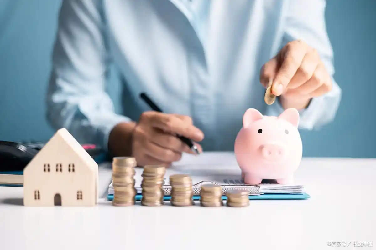 2025年银行降息后余额宝与银行存款收益对比_短期资金使用余额宝与银行定期存款流动性对比_余额宝 银行 理财